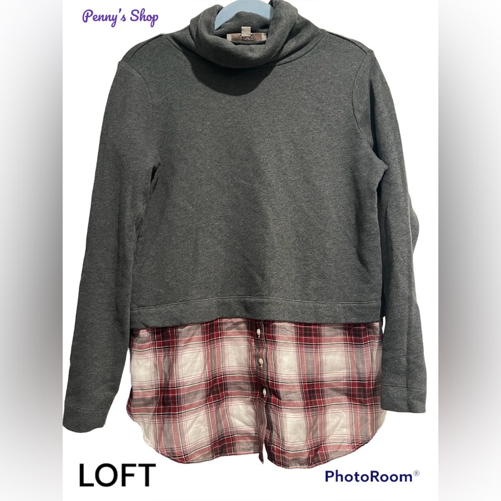 LOFT women’s XS mixed media top